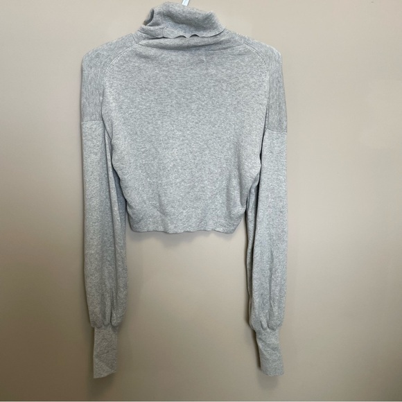 Aritzia’s Wilfred Rebecca Wool Blend Cropped Turtleneck Sweater Women’s Small - Picture 8 of 8